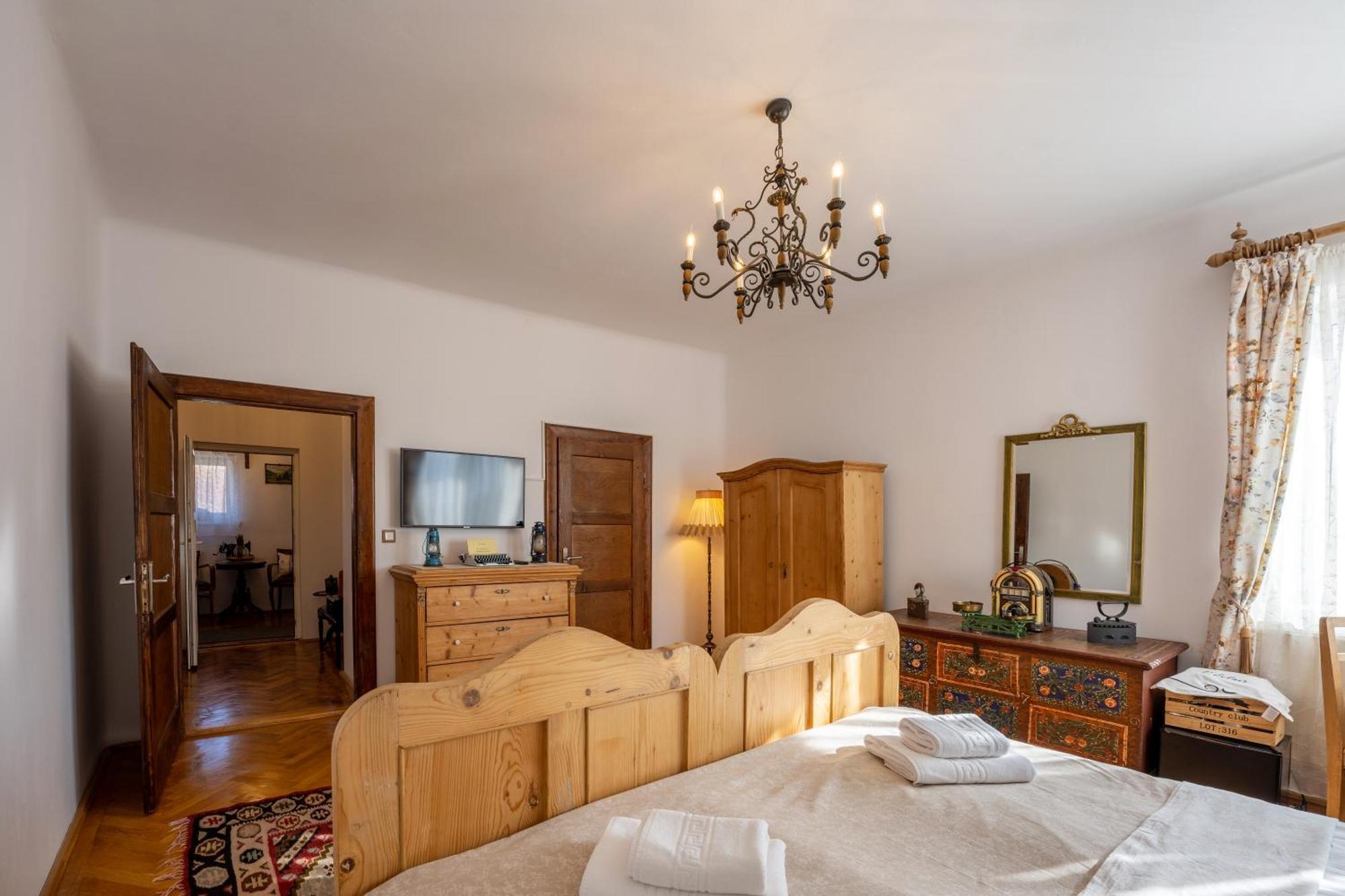 Casa Szabo Bed and Breakfast Sighişoara Exteriör bild